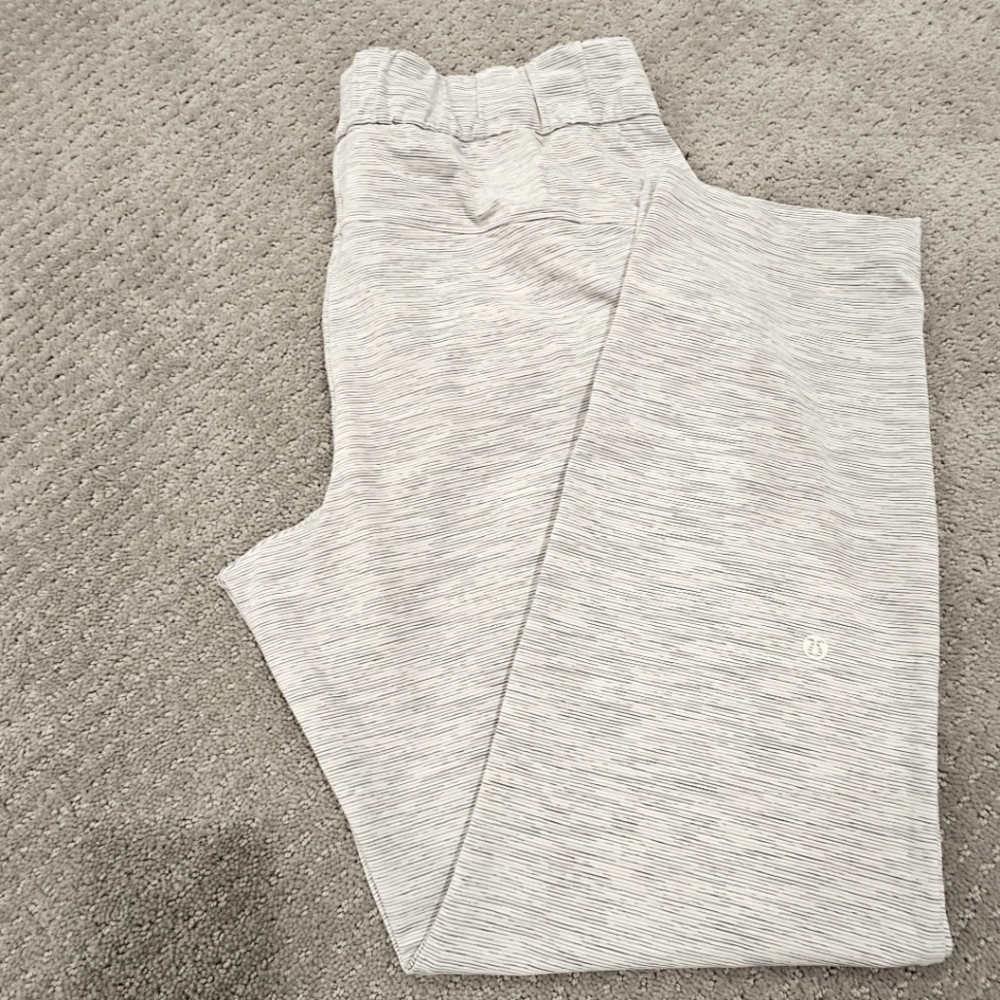 Lululemon athleisure pants